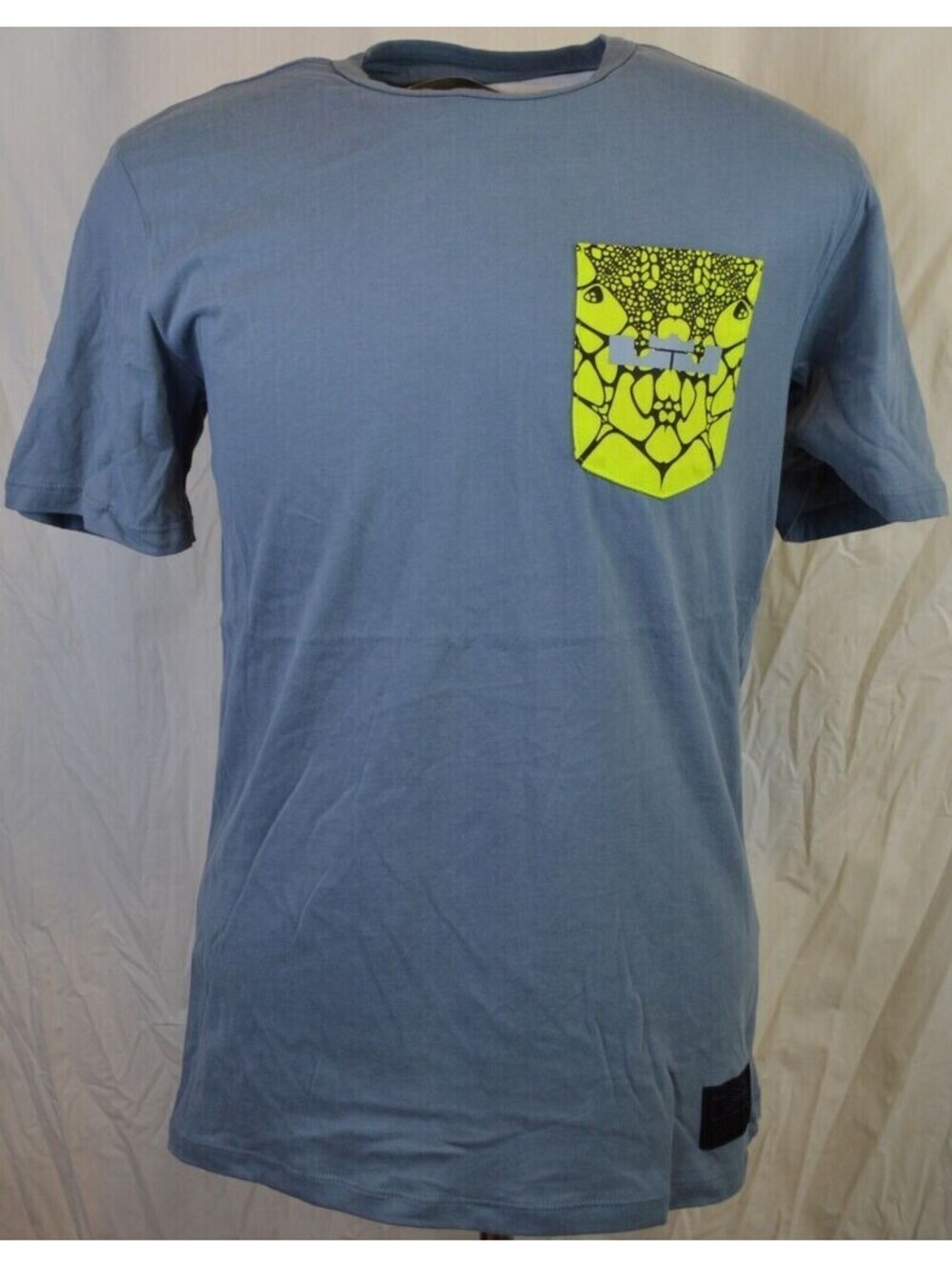 Nike Mens Lebron Genome Pocket T-Shirt Size XL